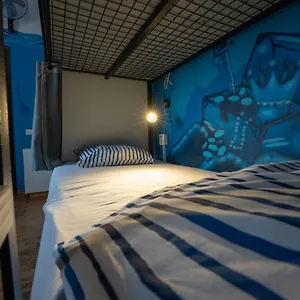 The Madhouse Hostel Praga