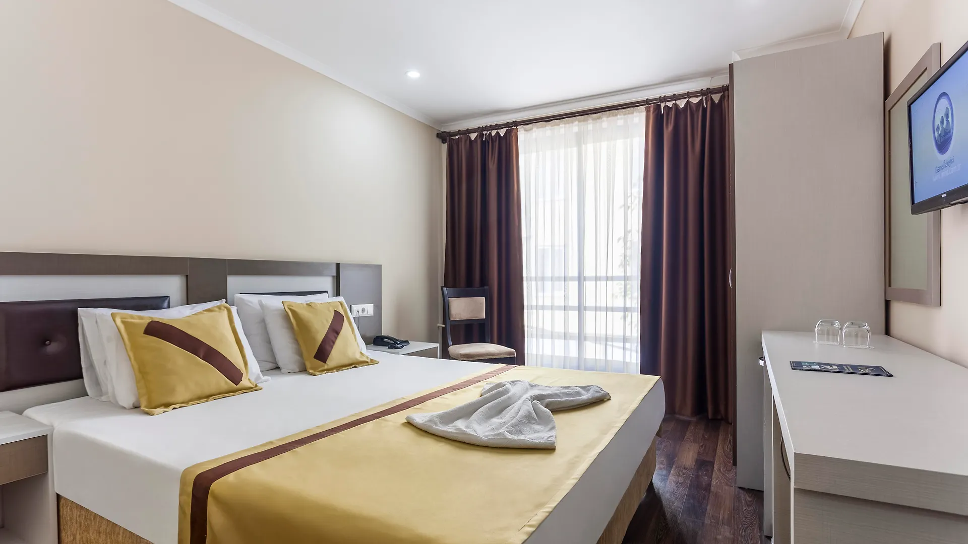 Ayhan Hotel Анталья