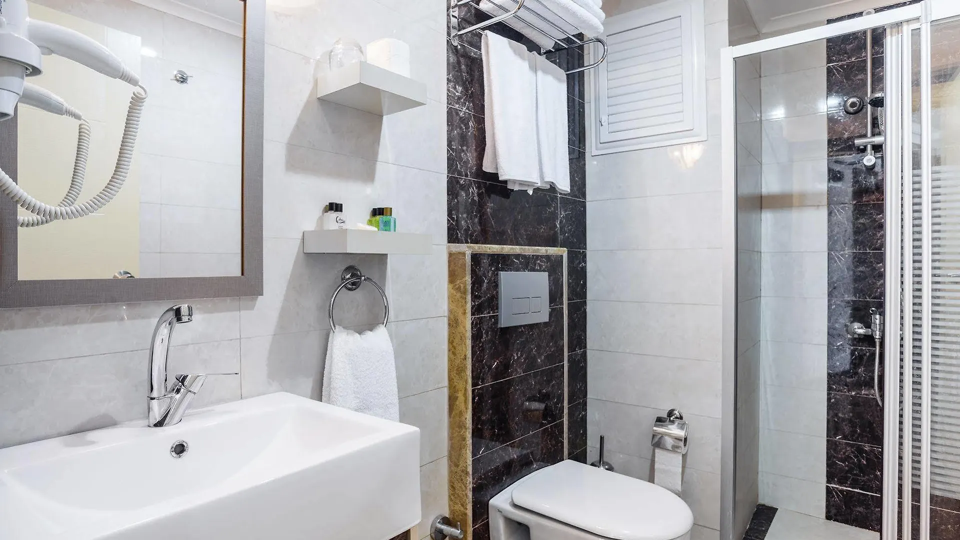 Ayhan Hotel Анталья